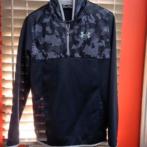 Youth Xl Under Armuor hoodie.